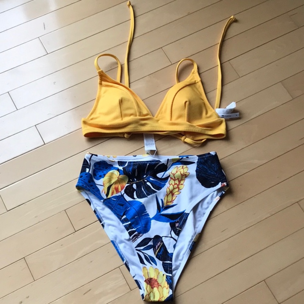 NWT Cupshe bikini bathing swimsuit- medium